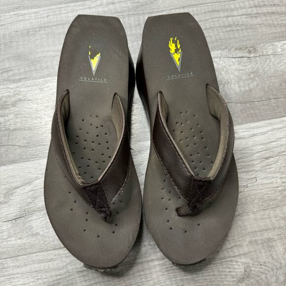 Volatile Brown Leather Wedge Platform Flip Flop Sandals Size 8 Y2K Style - Picture 5 of 9